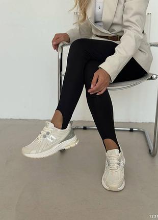 Кроссовки женские