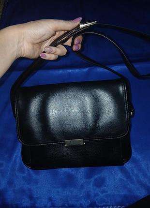 Черная сумочка