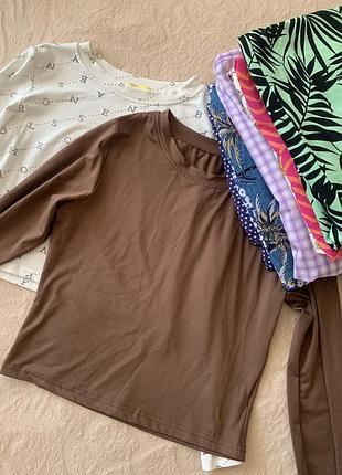 Лот жіночого одягу