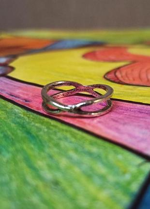 Жіноче вінтажне кільце готика