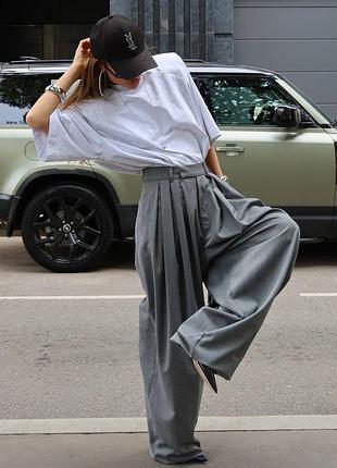 Стильные трендовые брюки брюки палаццо