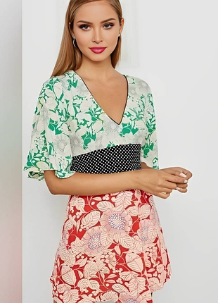 Брендовое вискозное платье "topshop" с комбинированным принтом. размер uk10/eur38.