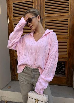 Светр жіночий