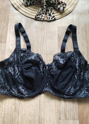 Розкішний мереживний бюстгальтер