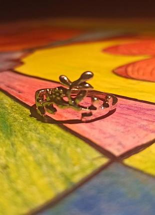 Жіноче вінтажне кільце готика