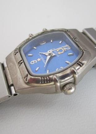 Часы женские "omega" на ходу. кварц азия