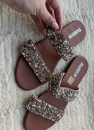 Шльопанці жіночі 40 р.