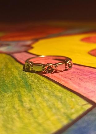 Жіноче вінтажне кільце готика