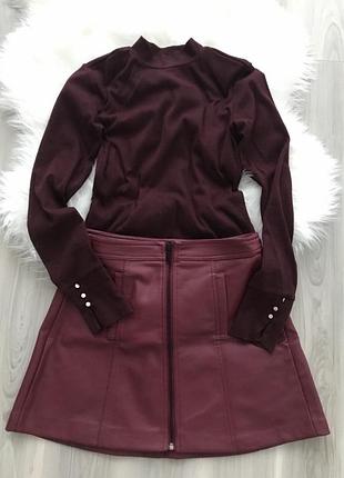 Модна та практична шкіряна спідниця від іспанського бренду zara.