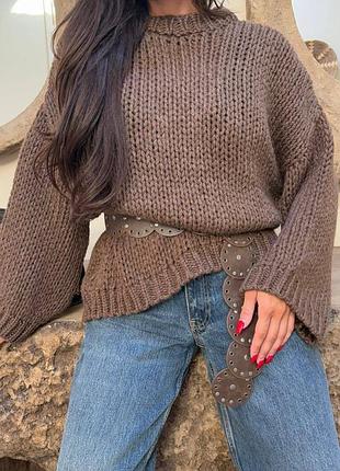 Жіночий об'ємний светр  вільного крою
