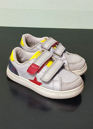 Кожаные кроссовки  26 размер 17 см стелька