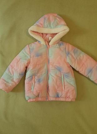 Хорошенькая курточка на девочку 3 рюмочки