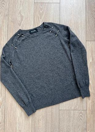 Стильний светр