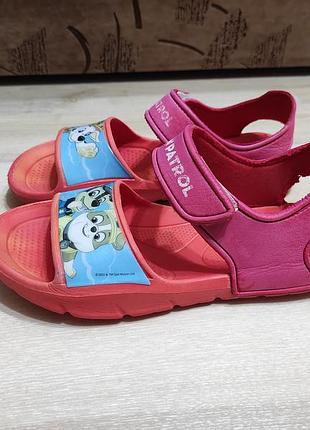 Яркие сандалии босоножки аквашузы щенячий патруль 32-33 размер