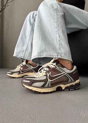 Женские кроссовки nike zoom vomero 5 brown