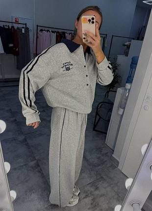 Стильний жіночий прогулянковий костюм