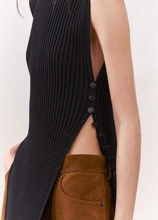 Трикотажная кофта-безрукавка с капюшоном zara