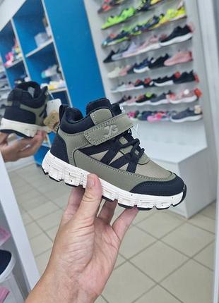 Демісезонні черевики для хлопчика