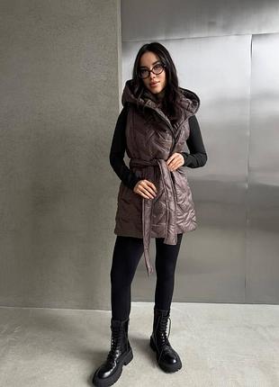 Стильный женский жилет с поясом