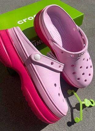 Женские кроксы сабо на платформе crocs classic stacked clog dragon fruit новинка crocs crocs женские кроксы сабо на платформе