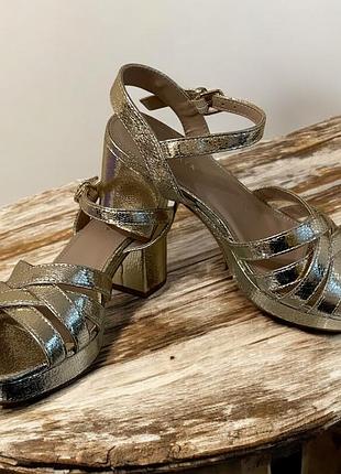 Босоніжки жіночі від papaya, в розмірі 3/36/23 см