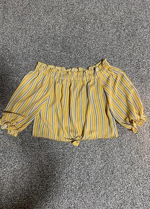 Укорочена футболка, на 12 розмір