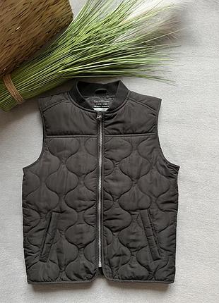 Стильна желетка primark 140 см.,146 см.,158 см. ✨