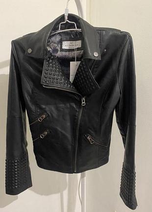 Курточка будь-яка 600