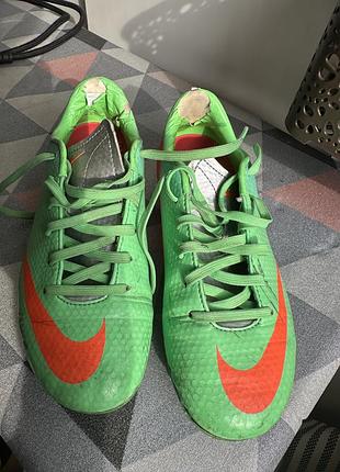 Бутси футбольні nike