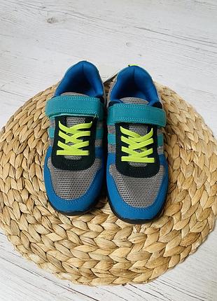 Кросівки reserved