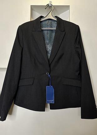 Стильный пиджак р. 14