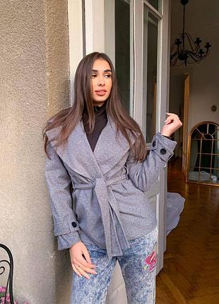 Коротке пальто