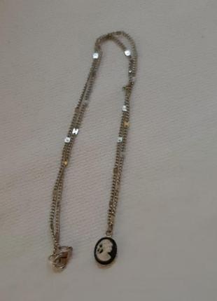 Женское винтажный кулон