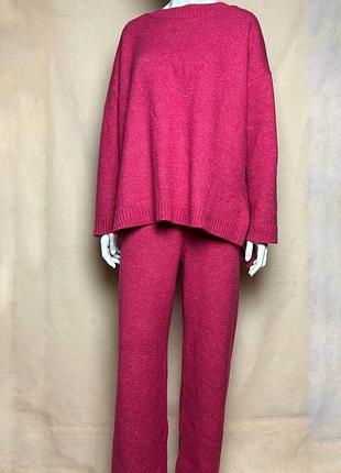 Костюм шерстяний