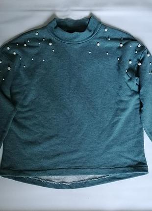 Свитшот изумрудного цвета с юемчунками.