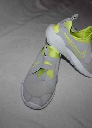 Кроссовки фирмы nike 39 размер по стельке 25 см