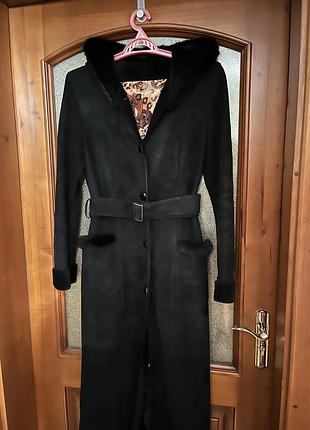 Пальто (дублянка) з нерпи ( розмір м)