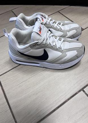 Кросівки nike