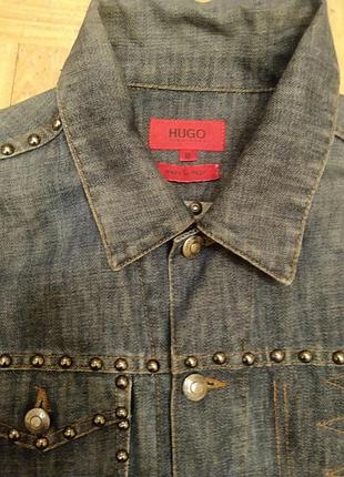 Синя джинсова куртка унісекс від hugo boss (сайз м) італія