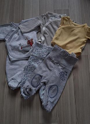 Набор одежды для младенца