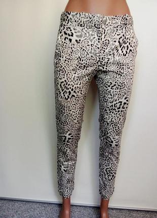 Брюки.
леопардовый принт