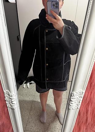 Тонка шкіряна куртка