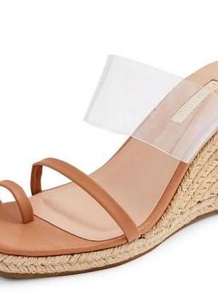 Босоніжки еспадрильї на платформі через палець шльопанці вінілові плетені
