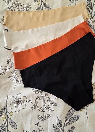 Бесшовные трусики комплект