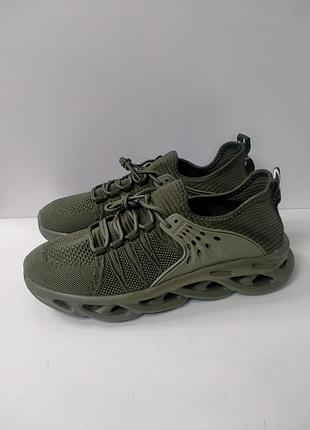 Кроссовки, мокасины мужские хаки со шнурками, очень легкие.х-10048
размеры:44
ціна -900грн
материал: текстиль