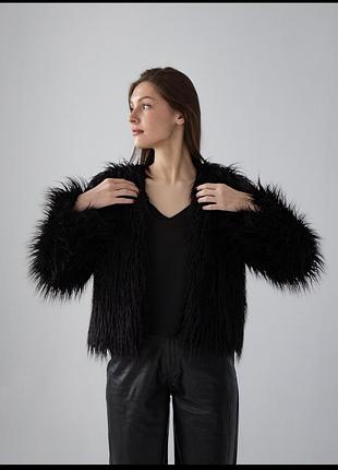 Шубка ( штучне хутро) s-m.