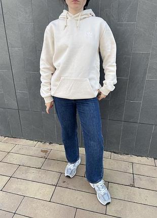 Молочний жіночий худі adidas, розмір s