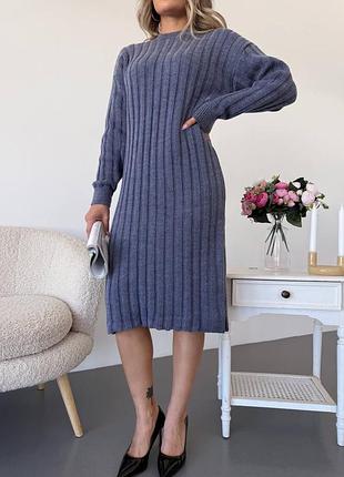 Вязаное женское платье прямого кроя разные цвета новинки сезона