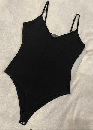 Базовий чорний боді рубчік