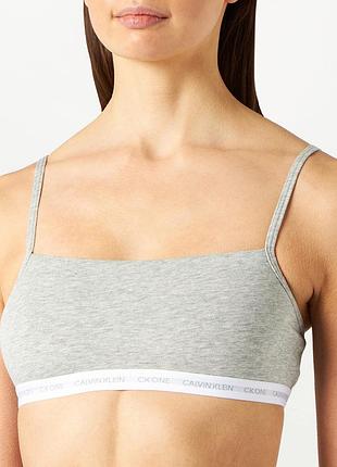 Топи від calvin klein 2 штуки